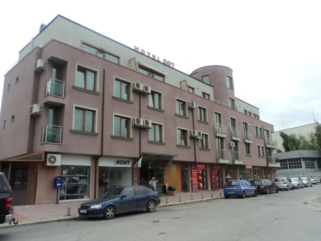 Family Hotel 007 Sofia Exterior photo